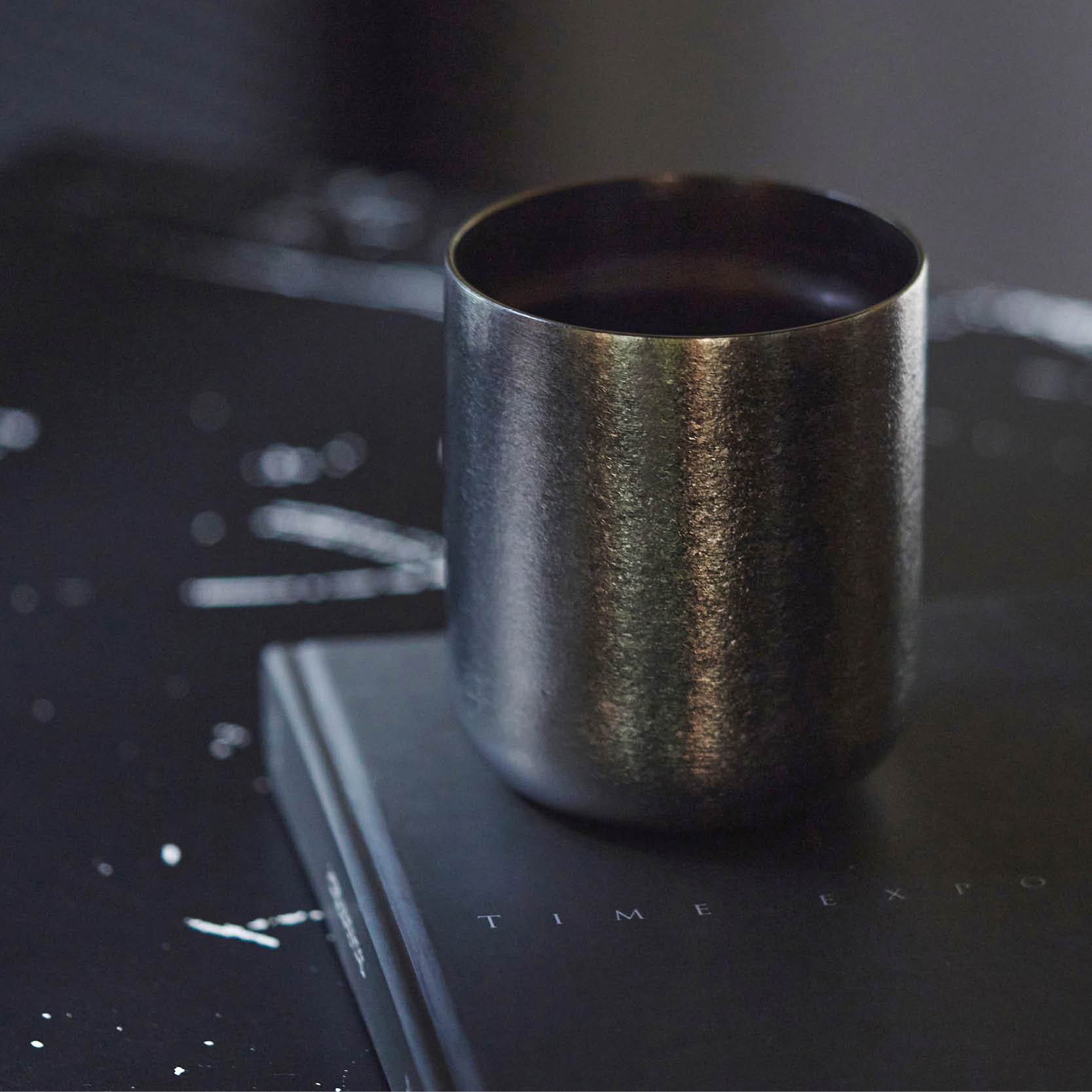 TINGHOME Palm Cup – Titanium Ceramic, Modern and Sleek Design, Ideal for Stylish Tea or Coffee Moments
